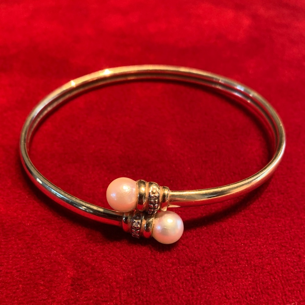 ❤️ 14K Yellow Gold Pearl and Diamond Bracelet